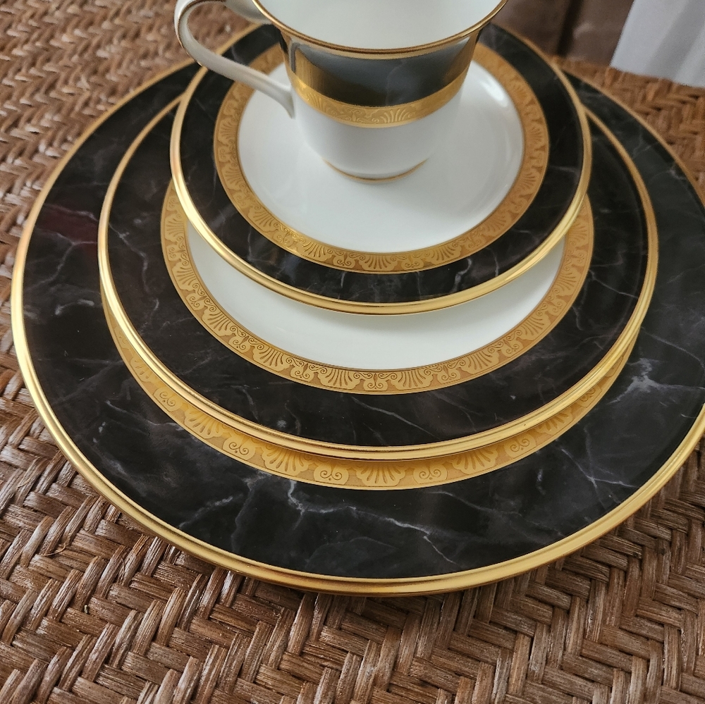CHINA DINNERWEAR
